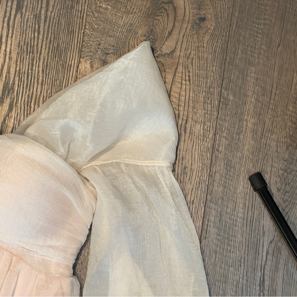 House of Harlow 1960 X REVOLVE Burna Blouse Cream Sz M Romantic Flouncy Coquette - Picture 6 of 16